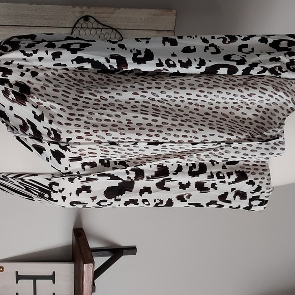 Cabi blouse - Picture 2 of 4